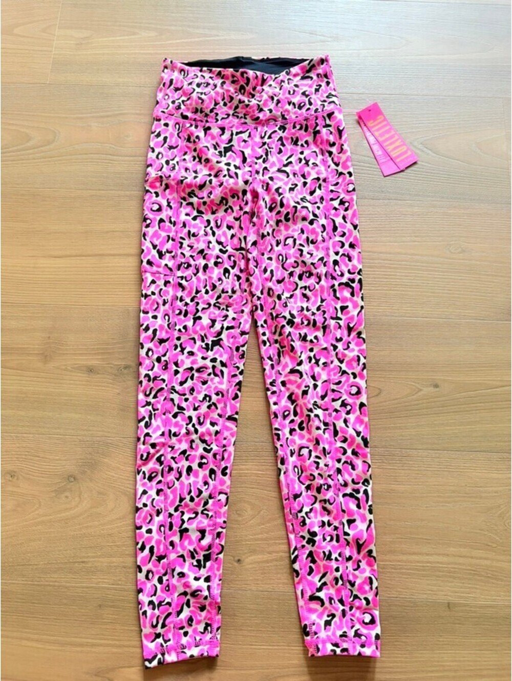 Lilly Pulitzer Luxletic Weekender High Rise Leggings leopard My Favorite Spot
